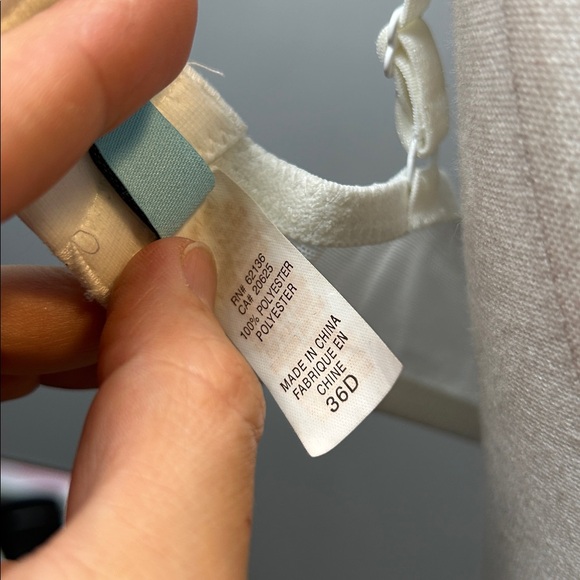 Marciano embellished bra with floral embroidery and beadwork size 36 D - Picture 8 of 10